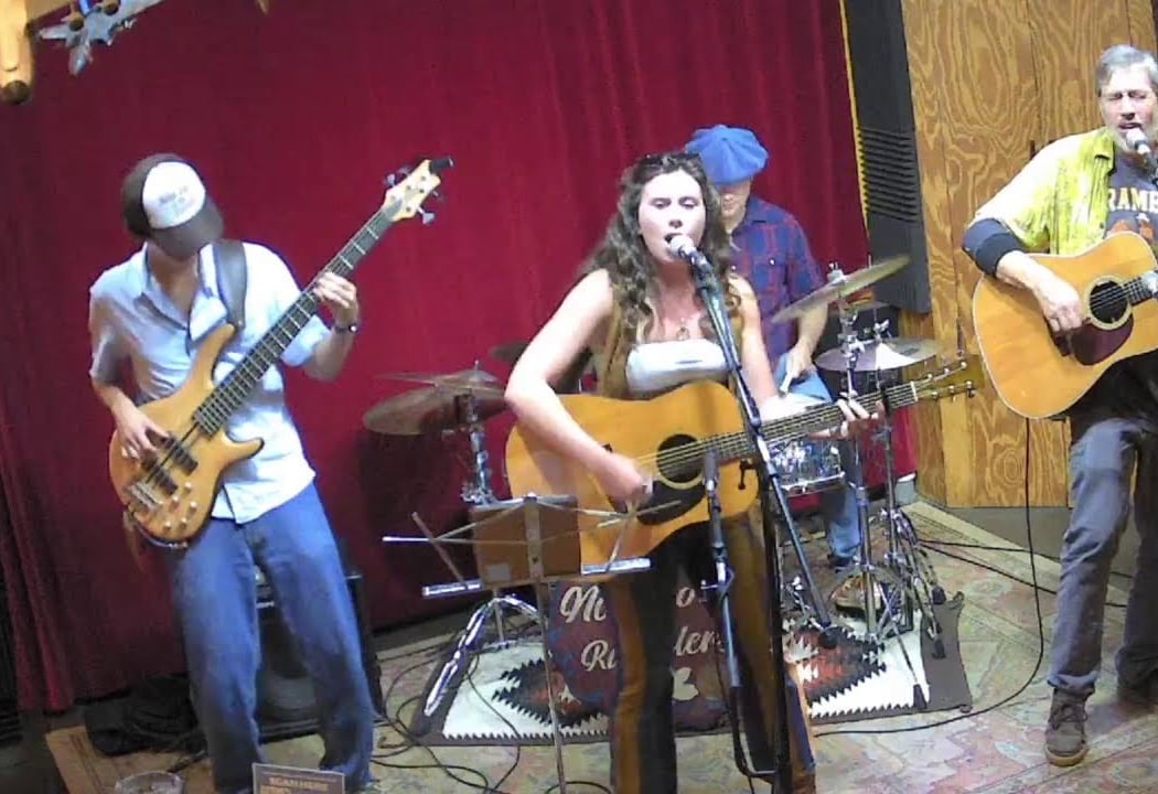 Nolia Joy & The Ramblers 3